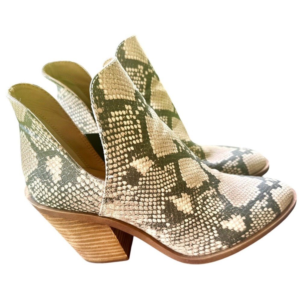 Steve Madden faux snake skin leather boots size 8 - Picture 6 of 8